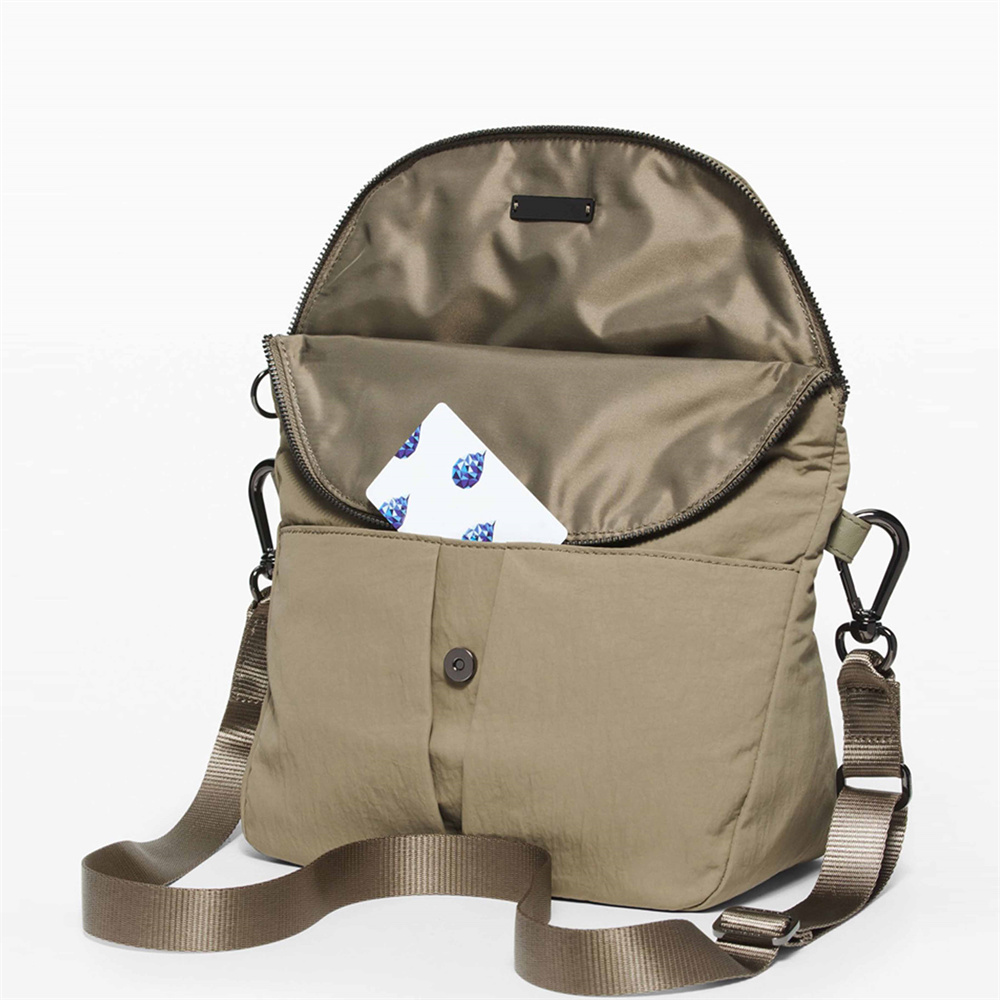 2022 New lu Yoga Bags Backpack Large Capacity Multifunctional Fitness All Night Festival Bag 5L High Quality Urban Backpack with Brand Logo
2022 New lu Yoga Bags Backpack Large Capacity Multifunctional Fitness All Night Festival Bag 5L High Quality Urban Backpack with Brand Logo