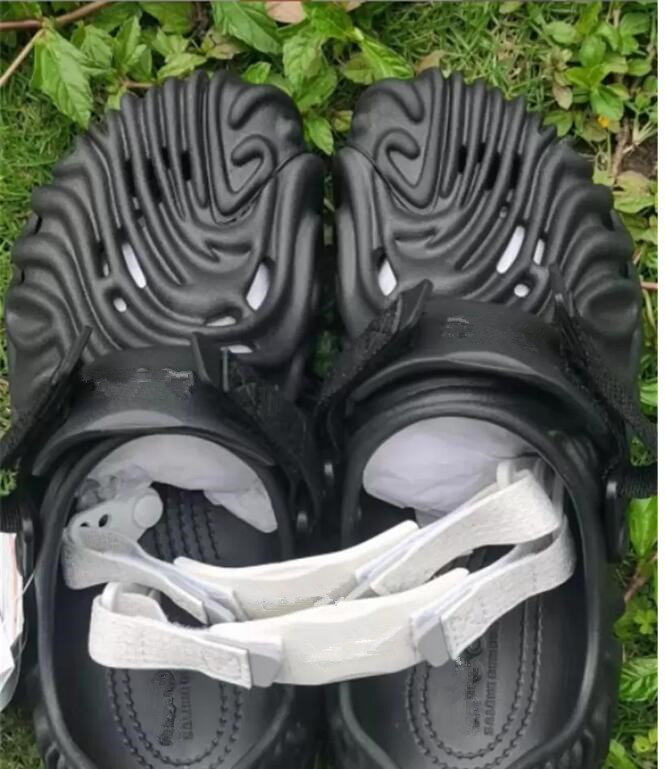 Salehe Bembury X Pollex Clog Stratus Croc Slippers Women Mens Slides Big Size 36-46 Platform Sandals Crocodiles Crostile White Black Green Purple Brown Beach Shoes, Khaki
Salehe Bembury X Pollex Clog Stratus Croc Slippers Women Mens Slides Big Size 36-46 Platform Sandals Crocodiles Crostile White Black Green Purple Brown Beach Shoes, Khaki