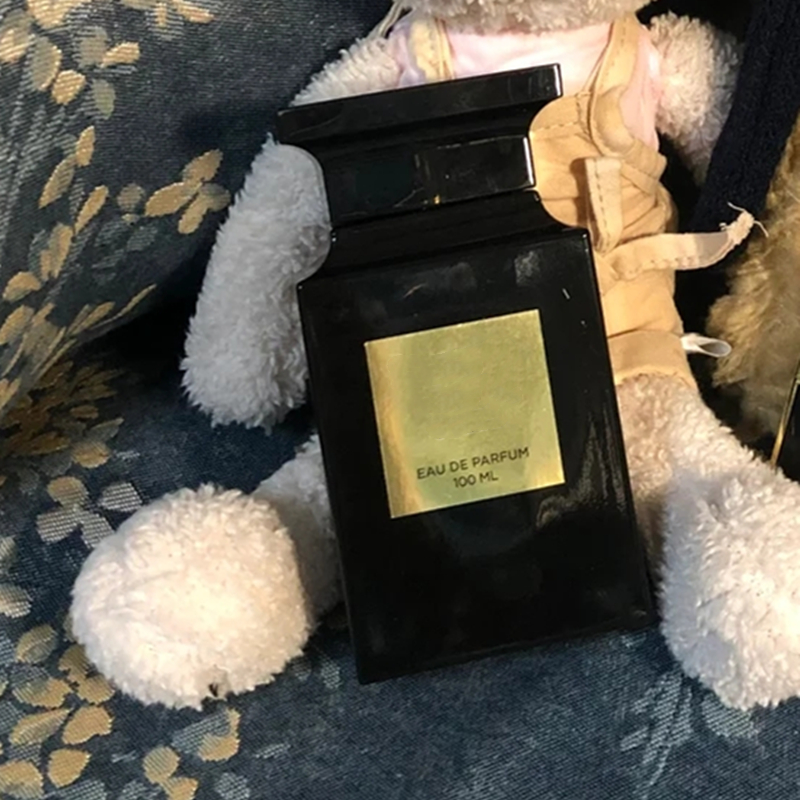 The Latest Unisex 20 styles Neutral perfume man woman SOLEIL&BLANC Oud EDP 100ML bottle For Design sex fragrance perfumes spray Long lasting charming smell free ship
The Latest Unisex 20 styles Neutral perfume man woman SOLEIL&BLANC Oud EDP 100ML bottle For Design sex fragrance perfumes spray Long lasting charming smell free ship