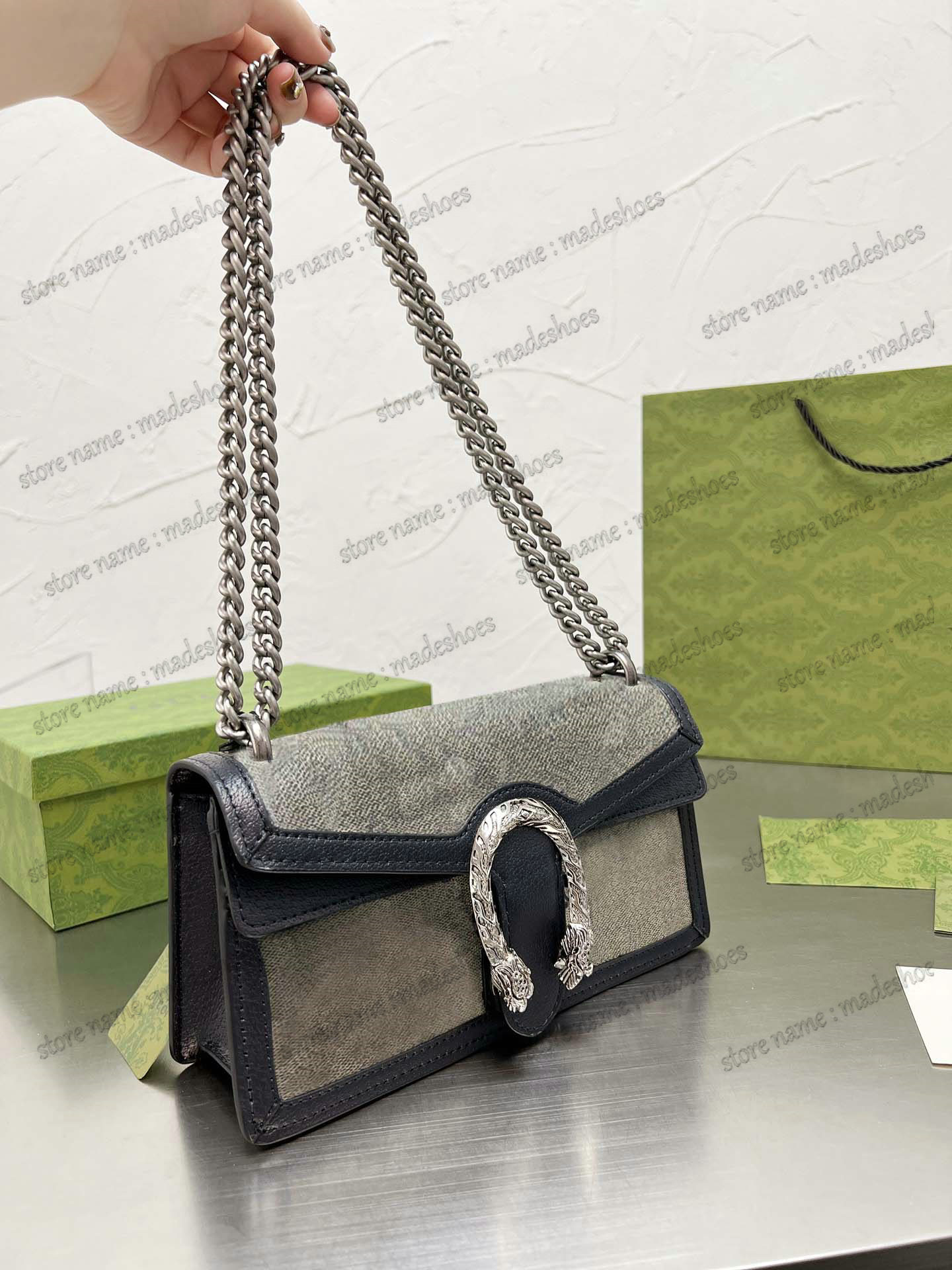2022SS Beige Blue Dionysuss Luxury Chain Strap Shoulder Bag 400249 Greek God Designer Tiger Head Closure Cross Body Vintage Flap Super Mini Wallet Purse
2022SS Beige Blue Dionysuss Luxury Chain Strap Shoulder Bag 400249 Greek God Designer Tiger Head Closure Cross Body Vintage Flap Super Mini Wallet Purse