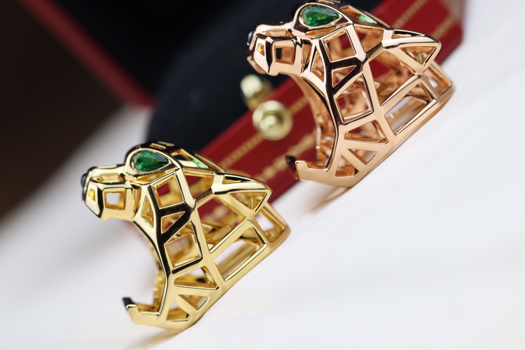 2022 New Fashion Famous Brand Party Jewelry Panthere Ring V Gold Hollow Leopard Wedding Finger Ring With Green eyes Women Men