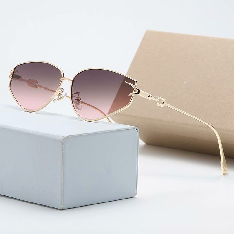 3023 Polarized Sunglasses female designer 2022 luxury brand Polaroid high-definition toughened glass lenses flying glasses sunglasses
3023 Polarized Sunglasses female designer 2022 luxury brand Polaroid high-definition toughened glass lenses flying glasses sunglasses