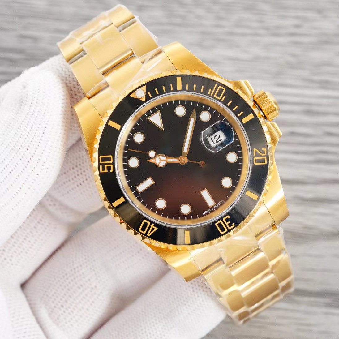 Men Gold Watch luxury Bracelet Submarinrr Automatic movement watches for mens Orologio Black, Carton
Men Gold Watch luxury Bracelet Submarinrr Automatic movement watches for mens Orologio Black, Carton