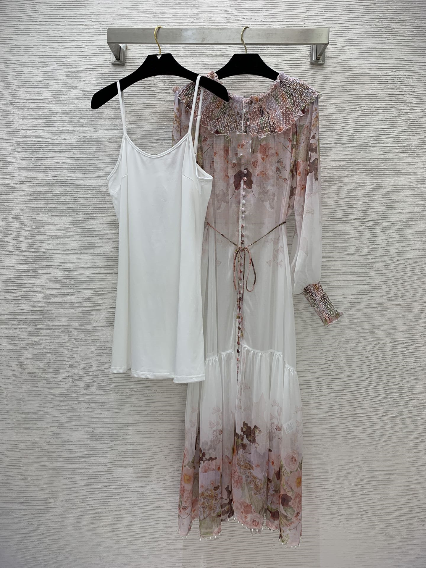Australian brand high-end dress custom pull neckline straight neckline round two kinds of, Multi
Australian brand high-end dress custom pull neckline straight neckline round two kinds of, Multi