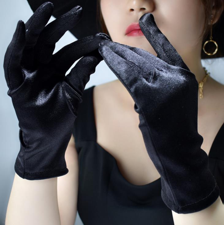 Short Satin Gloves Opera Banquet Wrist Length Glove Costume Accessories Wedding Bridal Gown Gloves for Party Supplies Black White Red