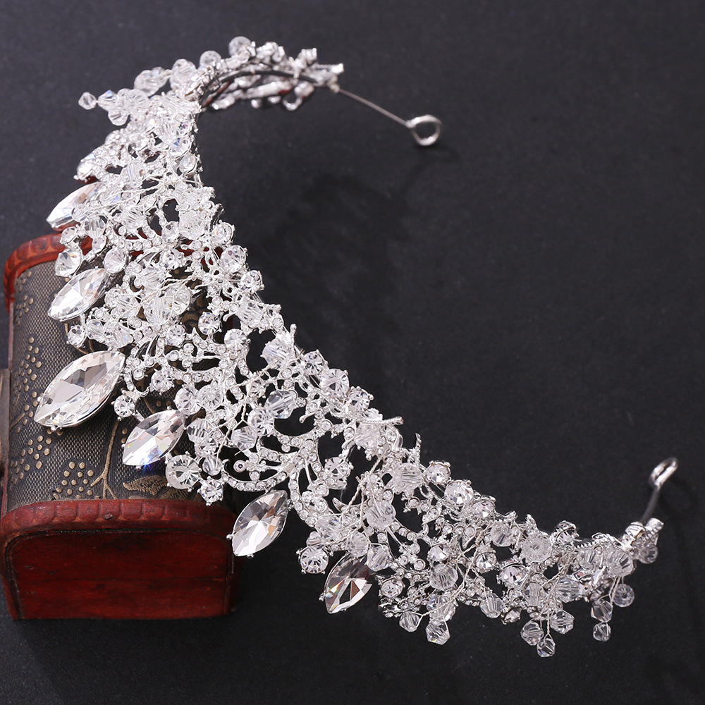 Charming Silver Rhinestone Wedding Crown - Decorative Baroque Chic Tiara for Bridal Parties