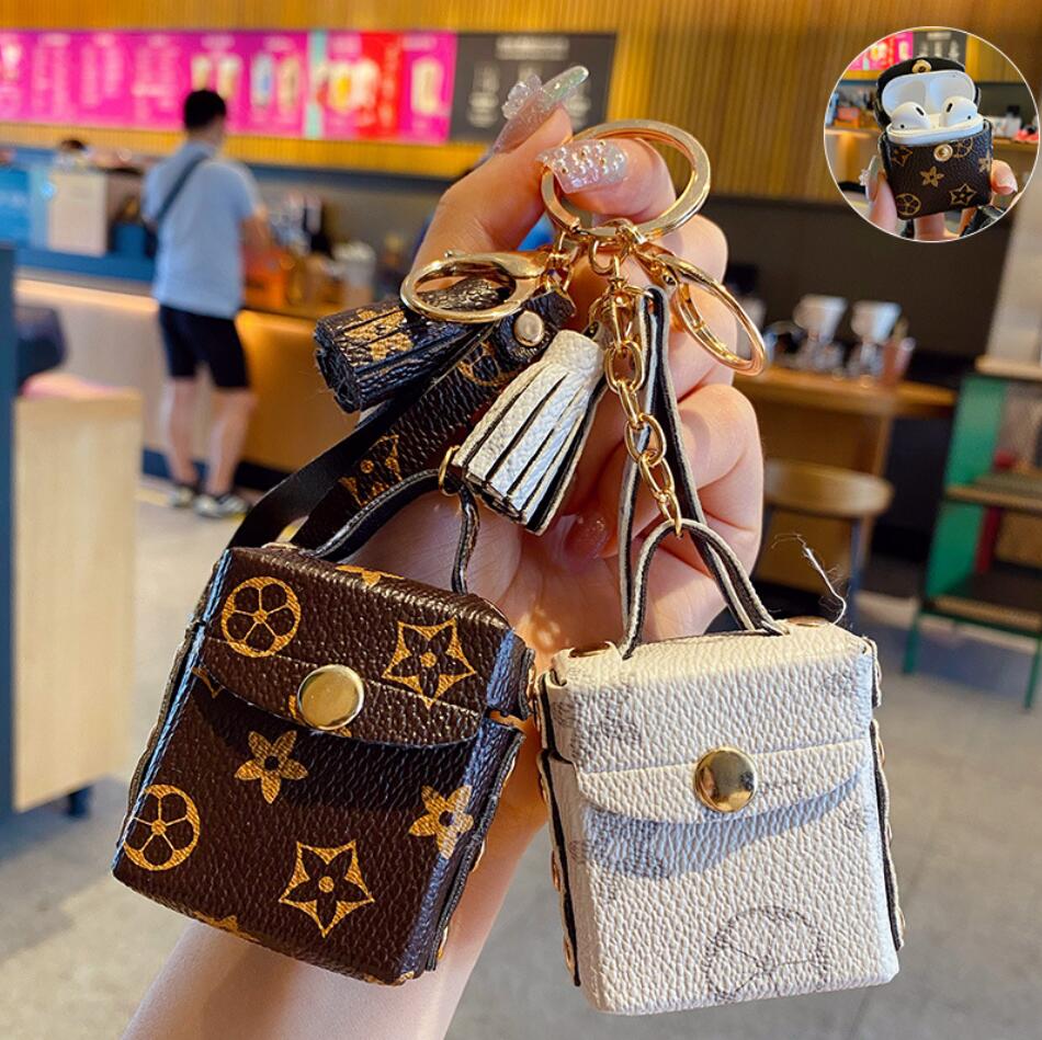 Creativity Presbyopia Leather Cartoon KeyChain Coin Purse Mini School Bag Design Tassel Key Ring PU Leather Car Keychains Jewelry Bags Charm Gold Chains 19Style
Creativity Presbyopia Leather Cartoon KeyChain Coin Purse Mini School Bag Design Tassel Key Ring PU Leather Car Keychains Jewelry Bags Charm Gold Chains 19Style