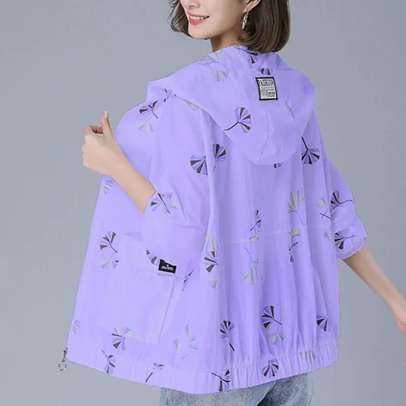 Women's Trench Coats Loose Print Sunscreen Jacket 2022 Summer Thin Hooded Coat Womens Korean Long-sleeve Breathable Clothing Zipper OutwearW, Pea green short
Women's Trench Coats Loose Print Sunscreen Jacket 2022 Summer Thin Hooded Coat Womens Korean Long-sleeve Breathable Clothing Zipper OutwearW, Pea green short