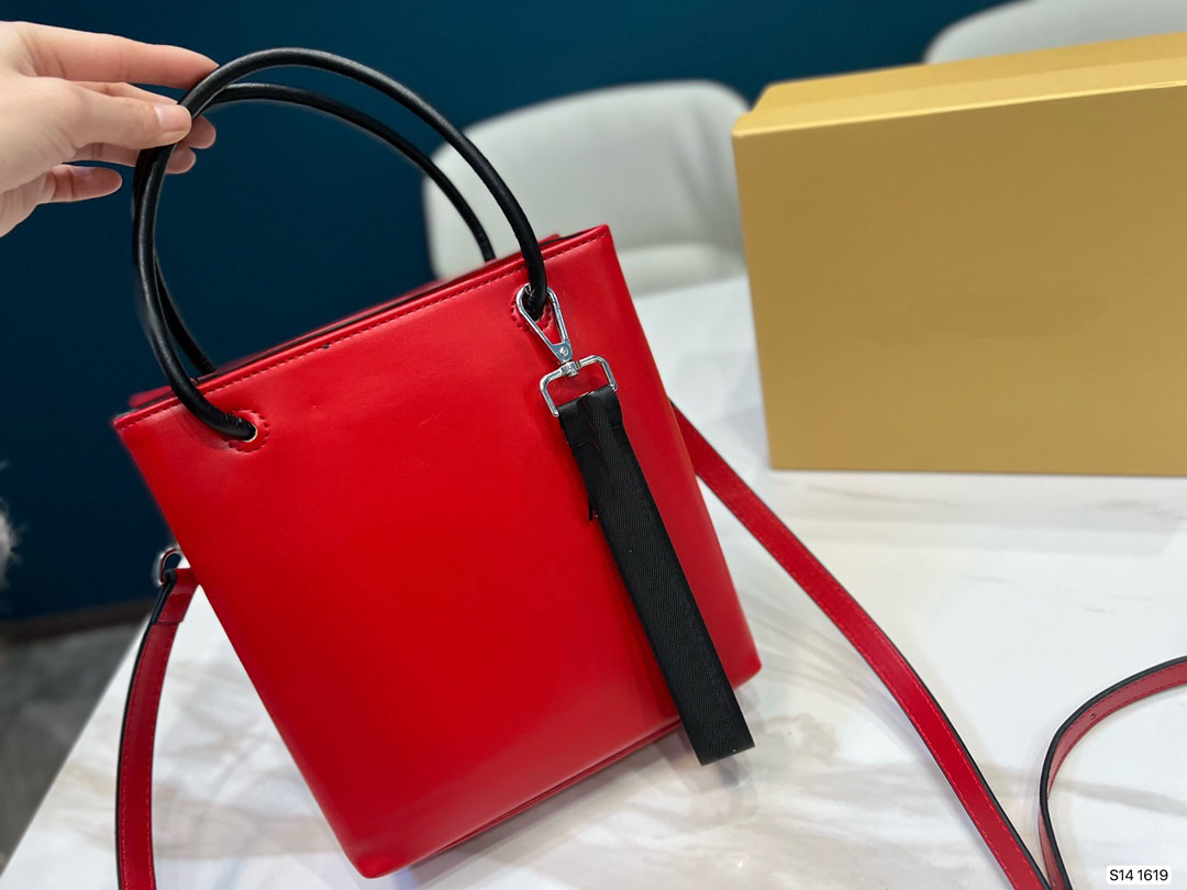 Women Ladies Designer handbags Flip Square Woman Evening SAC Hot Selling Designes