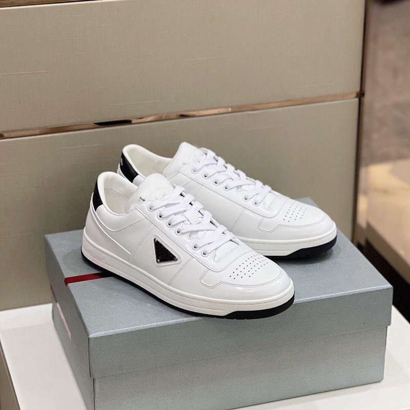 Famous Brands Sporty District Leather Sneakers Shoes Men's Rubber Triangle Lightweight Box Sole Casual Walking Comfort Outdoor Trainers
Famous Brands Sporty District Leather Sneakers Shoes Men's Rubber Triangle Lightweight Box Sole Casual Walking Comfort Outdoor Trainers