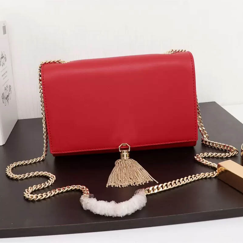 luxury designer crossbody bags women mini wallet fashion letters chain Genuine leather women's shoulder bag totes Classic Hot
luxury designer crossbody bags women mini wallet fashion letters chain Genuine leather women's shoulder bag totes Classic Hot