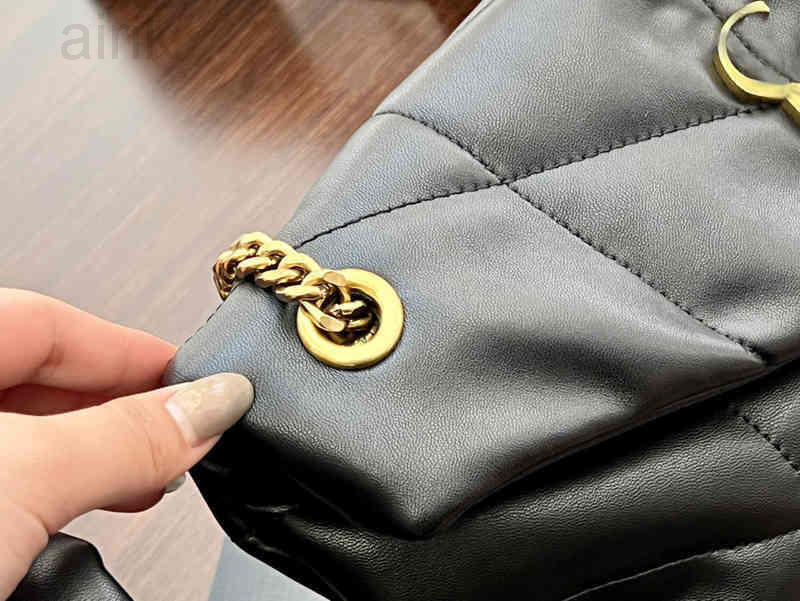 Women Classic Vintage Chain Handbag Shoulder Leather Pillow Clutch Luxury Designer Bags Crossbody Female Purses, Khaki
Women Classic Vintage Chain Handbag Shoulder Leather Pillow Clutch Luxury Designer Bags Crossbody Female Purses, Khaki