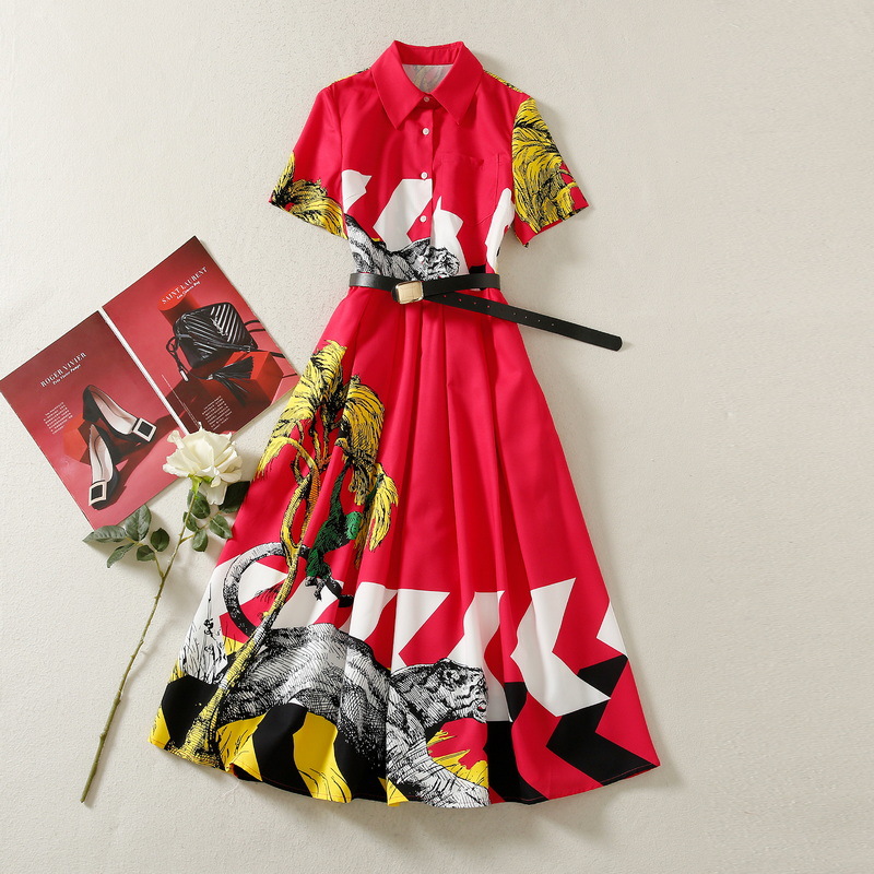 European and American women' wear spring 2022 new Short sleeve lapel animal print belt Fashionable red pleated dress XXL
European and American women' wear spring 2022 new Short sleeve lapel animal print belt Fashionable red pleated dress XXL