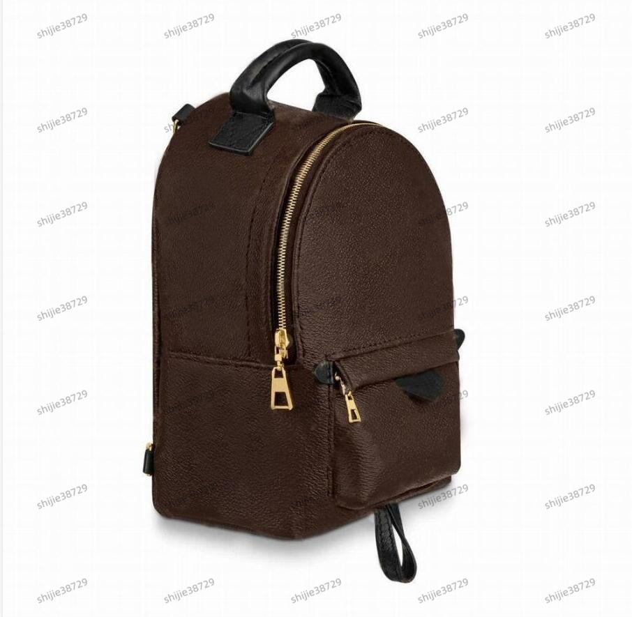 women Leather TRIO Messenger Bags Luxury Shoulder Bag Make up Bag Designer Handbag mini Backpack Style
women Leather TRIO Messenger Bags Luxury Shoulder Bag Make up Bag Designer Handbag mini Backpack Style
