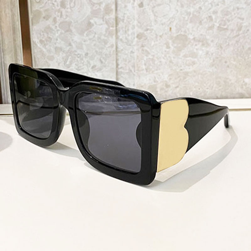 Fashion designer sunglasses for ladies new design classic square mens glasses seaside vacation UV protection metal temples B good sale 4312 sunglasses original box
Fashion designer sunglasses for ladies new design classic square mens glasses seaside vacation UV protection metal temples B good sale 4312 sunglasses original box