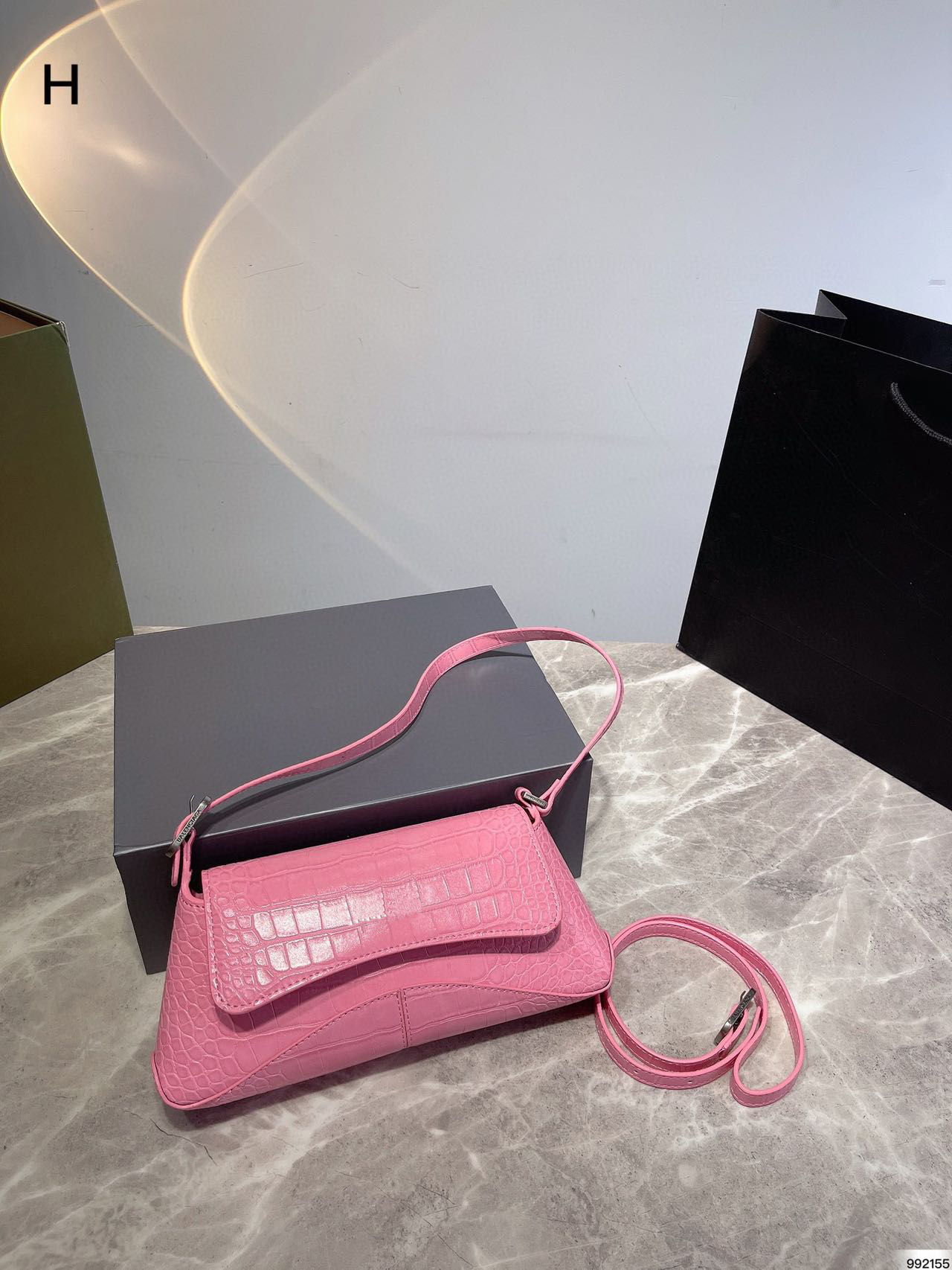 With box POCHETTE COUSSIN bags handbag French A designer women luxurys designers Classic pattern backpack purse 2217 
With box POCHETTE COUSSIN bags handbag French A designer women luxurys designers Classic pattern backpack purse 2217