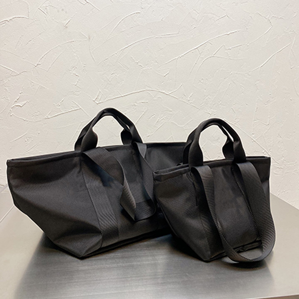 High quality Ladies' Canvas bag soft shopping bag large small size cool split leather tote large-capacity lady's armpit tassels bags handbag niche Design a, Black
High quality Ladies' Canvas bag soft shopping bag large small size cool split leather tote large-capacity lady's armpit tassels bags handbag niche Design a, Black