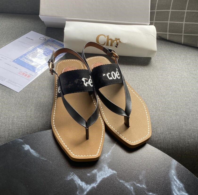 Designer Embroidered Letter Flat Slippers Newest Fashion Women Sandals Luxury Brand T-shaped Clip-on Ladies Flip Flops Casual All-match Female Beach Shoes, Beige
Designer Embroidered Letter Flat Slippers Newest Fashion Women Sandals Luxury Brand T-shaped Clip-on Ladies Flip Flops Casual All-match Female Beach Shoes, Beige