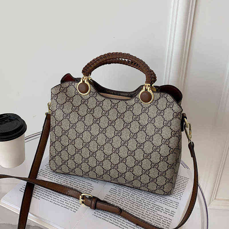 Women's Bag Fashion Woven Handbag Foreign Style Profional Single Shoulder Commuter Diagonal Cross, Khaki
Women's Bag Fashion Woven Handbag Foreign Style Profional Single Shoulder Commuter Diagonal Cross, Khaki