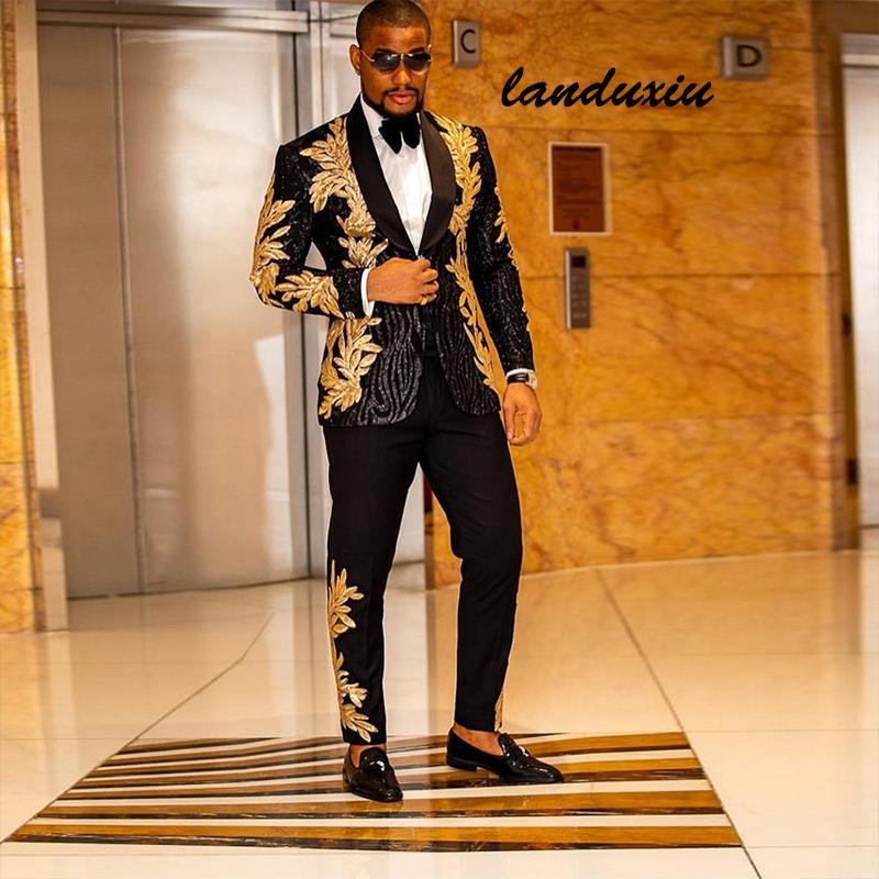 Men's Suits & Blazers Men Black With Embroidery Beaded Two Pieces Peacked Lapel Designer Wedding Tuxedos Gold Jacket And Pants
Men's Suits & Blazers Men Black With Embroidery Beaded Two Pieces Peacked Lapel Designer Wedding Tuxedos Gold Jacket And Pants