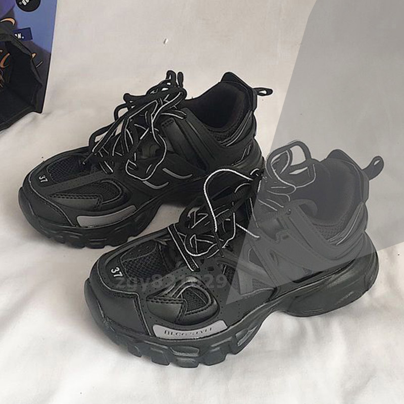 Luxury designer track and field 3.0 sneakers man platform casual shoes white black net nylon printed leather sports shoes triple s belts 36-45 z86, Color 5 36-40
Luxury designer track and field 3.0 sneakers man platform casual shoes white black net nylon printed leather sports shoes triple s belts 36-45 z86, Color 5 36-40