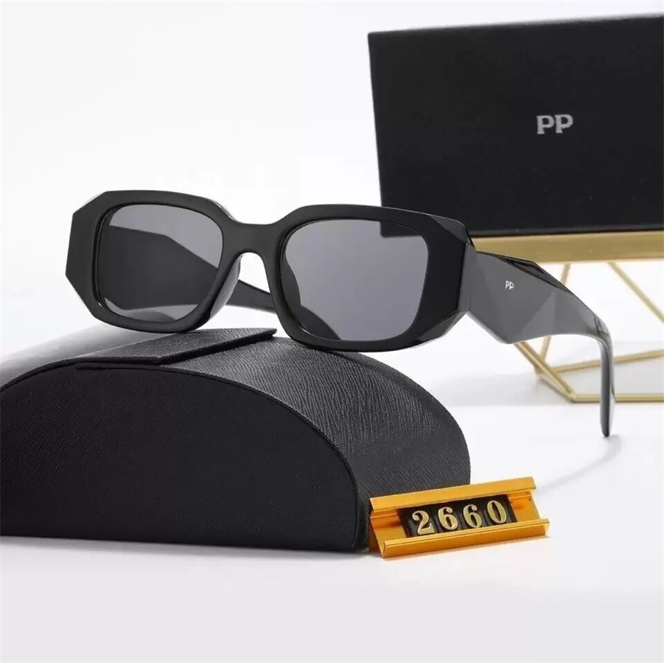Fashion Designer Classic Sunglasses Goggles Beach sunglasses Men and Women 7 color optional good quality
Fashion Designer Classic Sunglasses Goggles Beach sunglasses Men and Women 7 color optional good quality