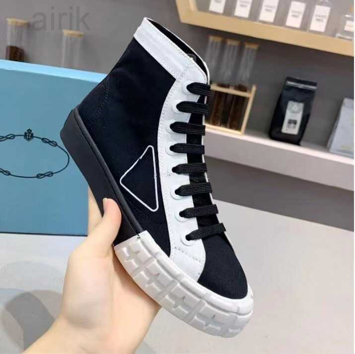 Luxury Sneakers Wheel Cassetta Flat Shoes Women High Top Fabric Runner Trainers Low Top Casual Shoes Canvas Wheel Stitching Lerren Trainers, Color 5
Luxury Sneakers Wheel Cassetta Flat Shoes Women High Top Fabric Runner Trainers Low Top Casual Shoes Canvas Wheel Stitching Lerren Trainers, Color 5