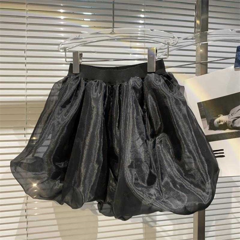 DEAT Women Black Spun Yarn Shorts Arrivals High Elasticity Waist Fashion Temperament Spring Summer 11D518 210709, White