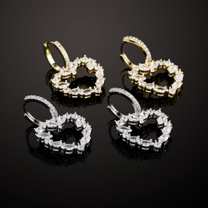 Hip Hop 1Pair Bling Iced Out Cubic Zircon heart Shape Dangle Earring Rock For Men Women Jewelry
Hip Hop 1Pair Bling Iced Out Cubic Zircon heart Shape Dangle Earring Rock For Men Women Jewelry