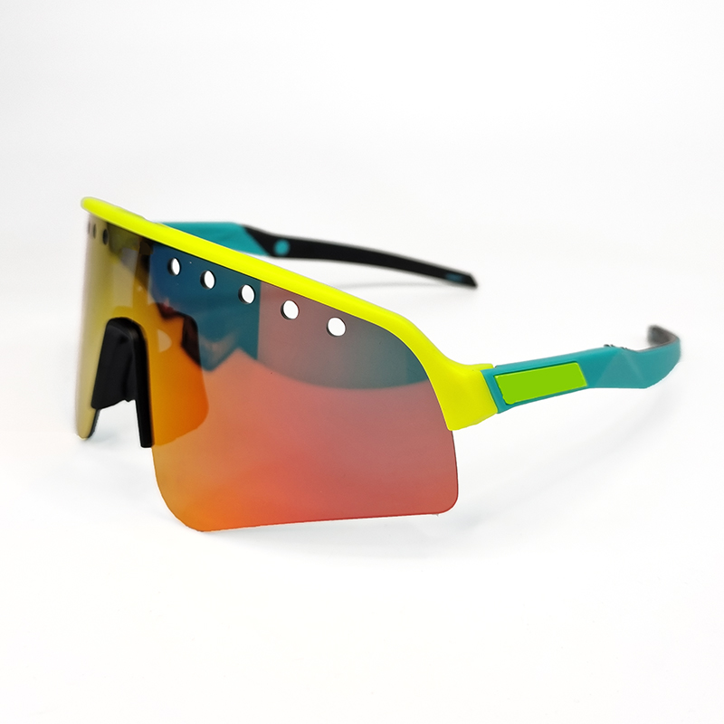 Brand NEW style Cycling Sunglasses Bike Bicycle Eyewear Suitable Road Mountain Sun Glasses 3 PCS Lens Fashion outdoor Sport Goggles 9465 Black polarized UV400
Brand NEW style Cycling Sunglasses Bike Bicycle Eyewear Suitable Road Mountain Sun Glasses 3 PCS Lens Fashion outdoor Sport Goggles 9465 Black polarized UV400