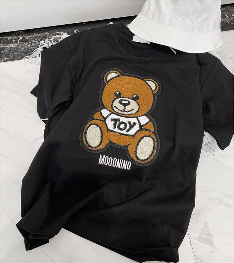 Kids T-shirts loose Short Sleeve Tees Tops Boys Girls Children Casual Bear Embroidery Pattern T-shirts Pullover 100-140cm White Pink Blue Black Color Age 1-12 Years
Kids T-shirts loose Short Sleeve Tees Tops Boys Girls Children Casual Bear Embroidery Pattern T-shirts Pullover 100-140cm White Pink Blue Black Color Age 1-12 Years