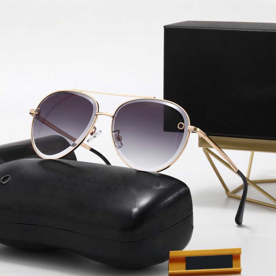 Designer Fashion Sunglasses For Woman Man Classic Goggle Beach Sun Glasses Luxury Eyewear Round Adumbral 8 Color Optional
Designer Fashion Sunglasses For Woman Man Classic Goggle Beach Sun Glasses Luxury Eyewear Round Adumbral 8 Color Optional
