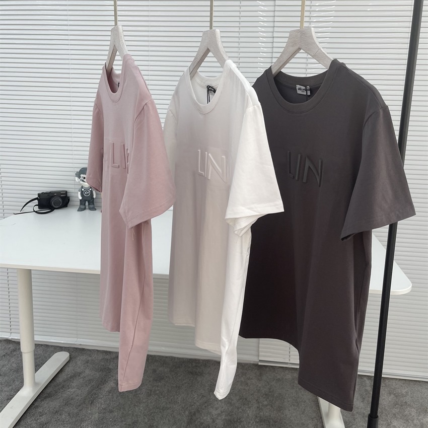 Spring summer 2022 classic T shirt Ce Logo Line printed short sleeves embroidery new short sleeved Men women' white letters loose high quality couple casual top, Pink
Spring summer 2022 classic T shirt Ce Logo Line printed short sleeves embroidery new short sleeved Men women' white letters loose high quality couple casual top, Pink