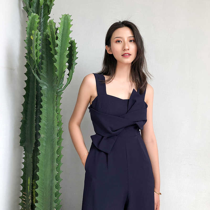 Sexy Bow Strap Jumpsuit Wide Legs Summer Sleeveless Backless CalfLength Pants Bodysuits Solid Fashion Higt Waist Rompers Womens 210608, Dark blue
Sexy Bow Strap Jumpsuit Wide Legs Summer Sleeveless Backless CalfLength Pants Bodysuits Solid Fashion Higt Waist Rompers Womens 210608, Dark blue