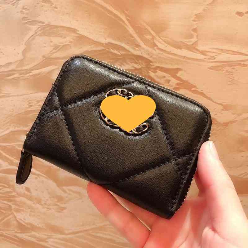 High Quality Brand design Letter Quilted CC chain short wallet lambskin women's le boy pocket Leather zipper card pack coin Purse Clutch Pouches WITH Box 005, Red
High Quality Brand design Letter Quilted CC chain short wallet lambskin women's le boy pocket Leather zipper card pack coin Purse Clutch Pouches WITH Box 005, Red