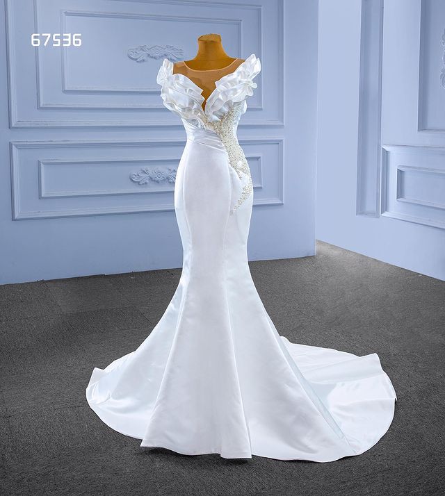 Sheer O-neck Mermaid Prom Dresses Vestidos de gala Ruffles Shoulder Pearl Beaded Matte Stain Arabic Trumpet Evening Gown