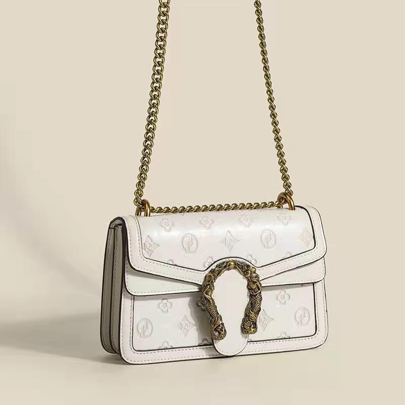 Evening Bags Women's Bag 2022 Messenger PU Waterproof Fashion Trend Creative Design One Shoulder Travel Large Capacity Mini Women Handba, White
Evening Bags Women's Bag 2022 Messenger PU Waterproof Fashion Trend Creative Design One Shoulder Travel Large Capacity Mini Women Handba, White