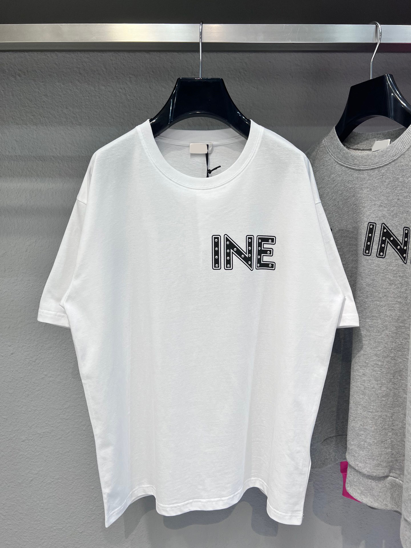 2022 round neck Men's Plus Tees & Polos with cotton printing and embroidery, 100% replica of European size t-shirts kkj1
2022 round neck Men's Plus Tees & Polos with cotton printing and embroidery, 100% replica of European size t-shirts kkj1