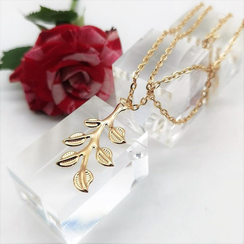 Chokers Korea Fashion Collar Gold Leaf Pendant Choker Chain Necklaces For Women Trendy Exquisite Party Birthday Jewelry Accessories Gift
Chokers Korea Fashion Collar Gold Leaf Pendant Choker Chain Necklaces For Women Trendy Exquisite Party Birthday Jewelry Accessories Gift