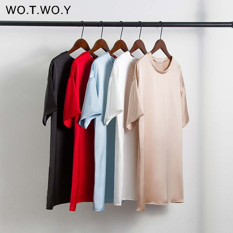 WOTWOY Summer Oversized Long Satin T-shirt Women Shinny Silky Loose Tops Female Casual Black White Short Sleeve Tee Shirts 220321