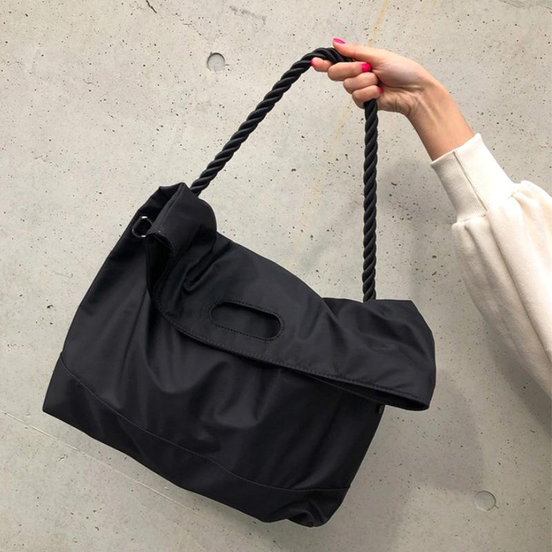 Evening Bags Women Shoulder Bag Nylon Tote Girl Fashion Large Capacity Shopper With Magnetic Buckle BlackEvening, Black
Evening Bags Women Shoulder Bag Nylon Tote Girl Fashion Large Capacity Shopper With Magnetic Buckle BlackEvening, Black