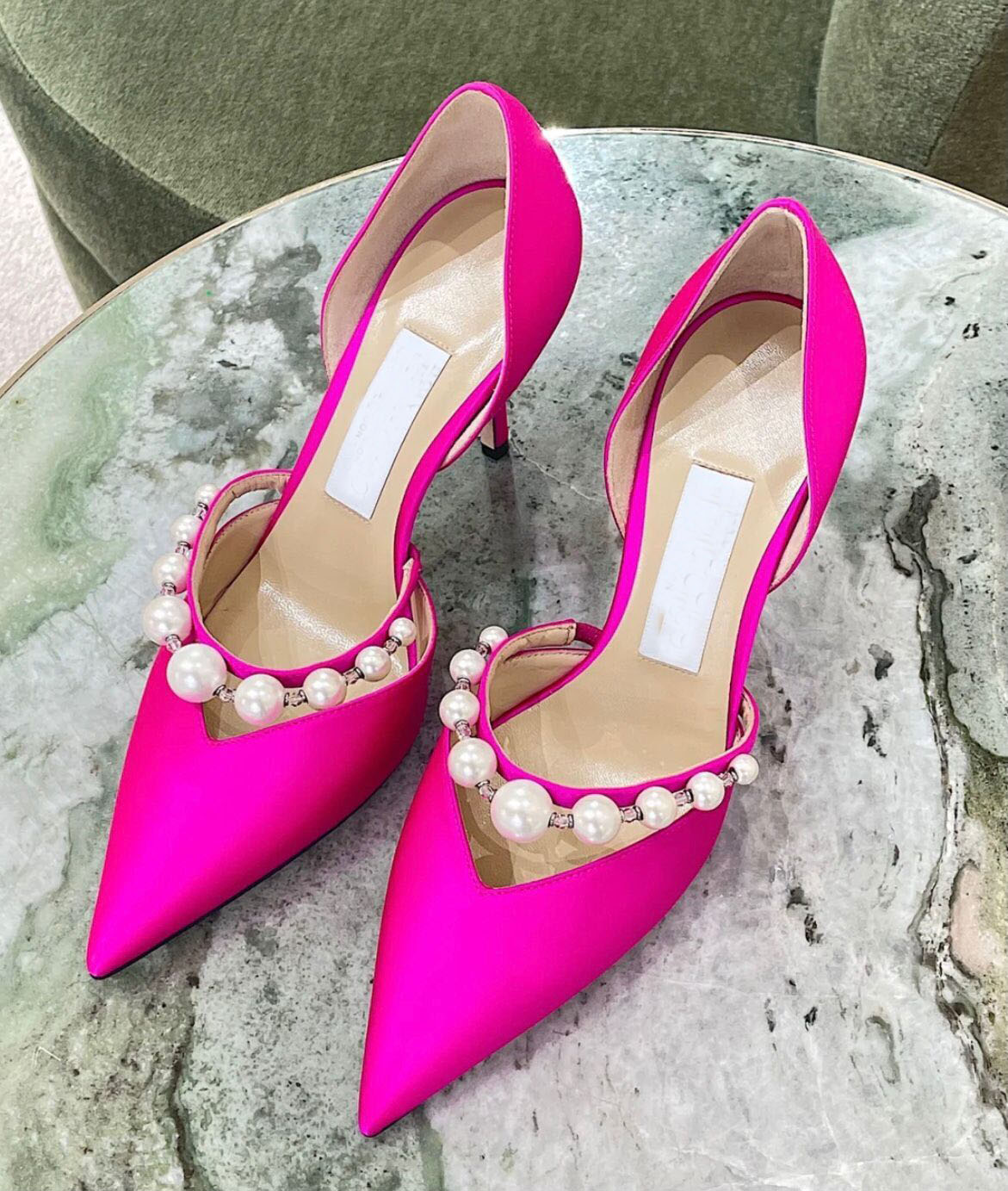 Top Luxury Women Aurelie Sandals Shoes Black Nude White Patent Leather Pointed Toe Pumps Lady Sexy Pearl Strappy Bridal High Heels EU35-43
Top Luxury Women Aurelie Sandals Shoes Black Nude White Patent Leather Pointed Toe Pumps Lady Sexy Pearl Strappy Bridal High Heels EU35-43