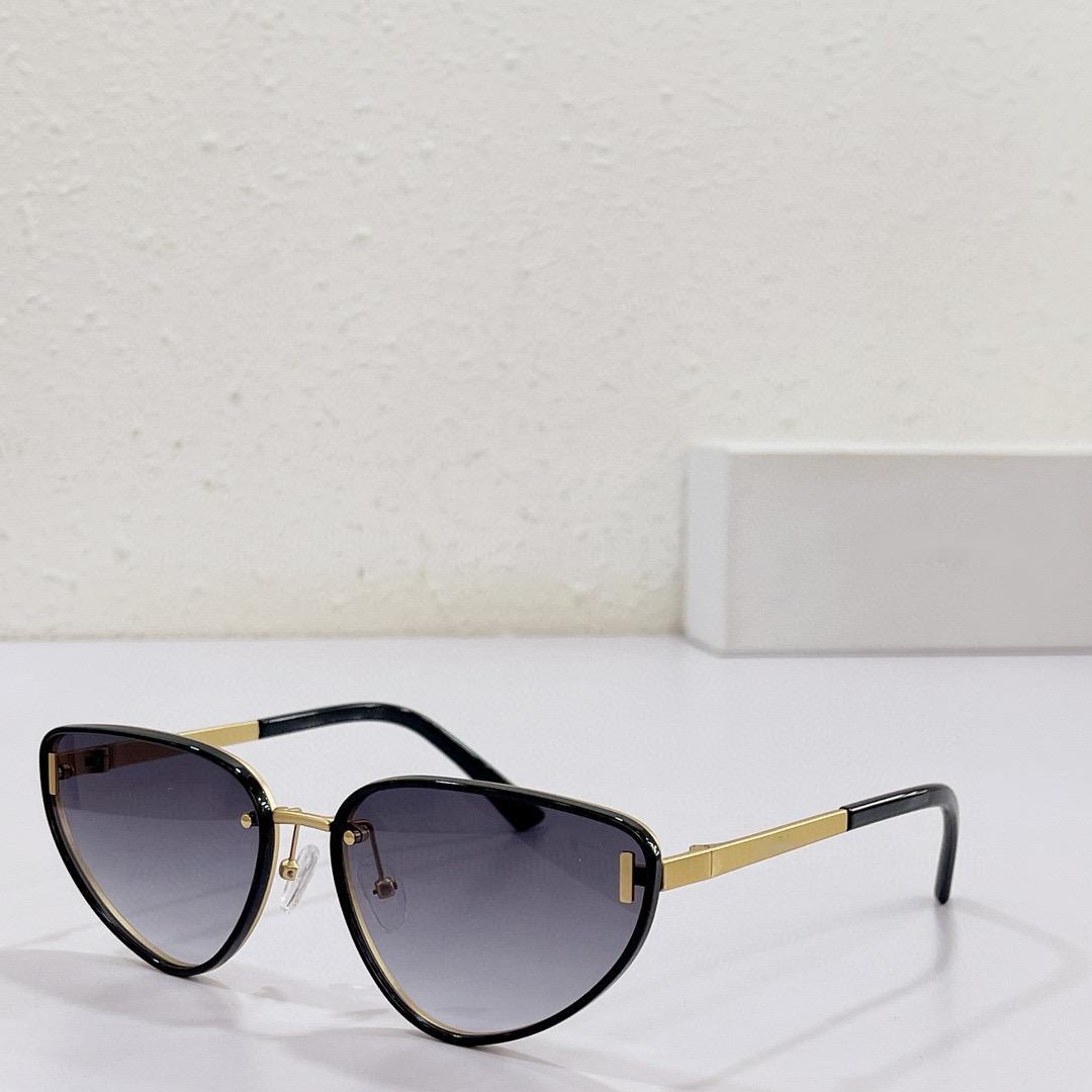 Sunglasses For Women Men Summer 53WS Style Anti-Ultraviolet Retro Plate Square Full Frame Fashion Eyeglasses Random Box
Sunglasses For Women Men Summer 53WS Style Anti-Ultraviolet Retro Plate Square Full Frame Fashion Eyeglasses Random Box