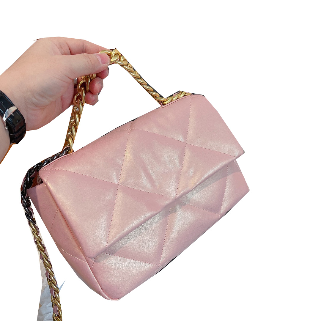 Iridescent Pearly Pink/White Classic Flap 19 Bags Lambskin Real Leather Top Handle Totes Crossbody Shoulder Outdoor Sacoche Designer Luxury Handbags 25CM, Box
Iridescent Pearly Pink/White Classic Flap 19 Bags Lambskin Real Leather Top Handle Totes Crossbody Shoulder Outdoor Sacoche Designer Luxury Handbags 25CM, Box