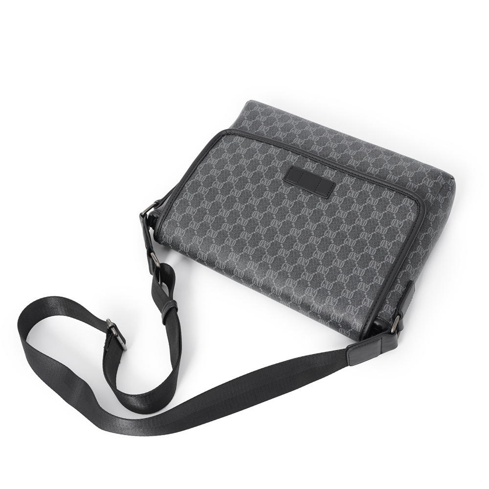 Luxurys Designers Man Messenger Bags Classic Leather Men Bags Shoulder Crossbody Business Briefcase Sling Printed Male Bag with straps boys girls Day Packs, With logo
Luxurys Designers Man Messenger Bags Classic Leather Men Bags Shoulder Crossbody Business Briefcase Sling Printed Male Bag with straps boys girls Day Packs, With logo