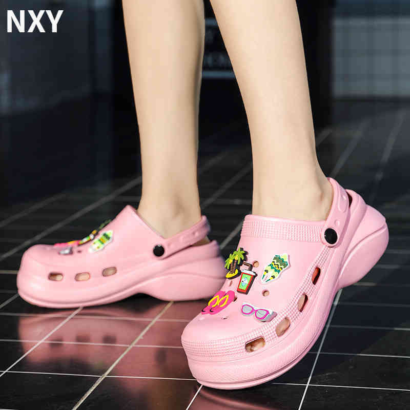 sandals Summer Women Slippers Wigs 6Cm Platform Garden Shoes Outdoor Swimming Pool Sandals Chunky Clogs Beach Indoor Home Slides 220623, Black
sandals Summer Women Slippers Wigs 6Cm Platform Garden Shoes Outdoor Swimming Pool Sandals Chunky Clogs Beach Indoor Home Slides 220623, Black