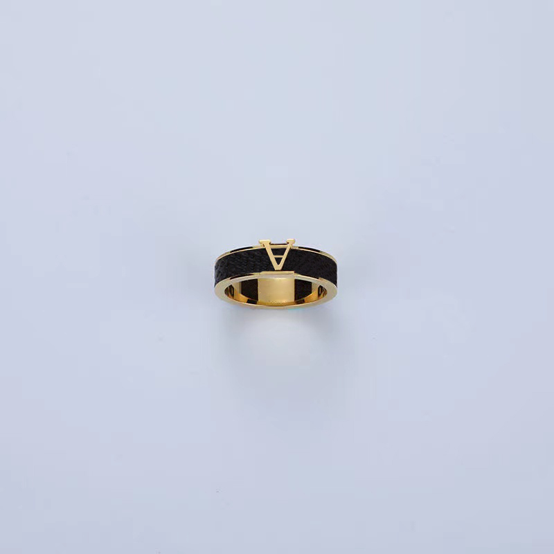 High quality Designers ring luxurys letter rings fashionclassic jewelry V square Couple pair ring 2 styles Anniversary gift cjeweler for
High quality Designers ring luxurys letter rings fashionclassic jewelry V square Couple pair ring 2 styles Anniversary gift cjeweler for