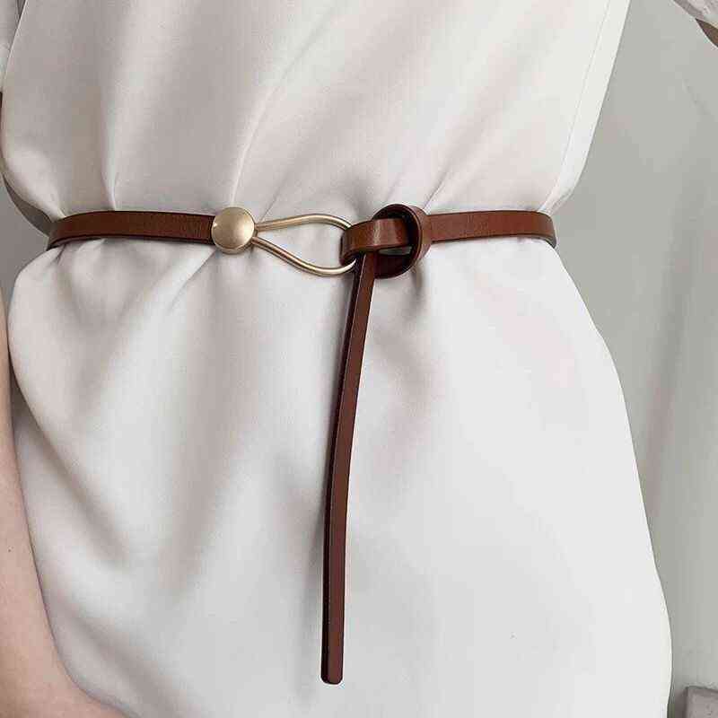 Luxury Brand Women Belts Thin Gold Buckle Pu Leather Band For Dress Pants Casual Black Ladies Female Designer Waistband L220728
Luxury Brand Women Belts Thin Gold Buckle Pu Leather Band For Dress Pants Casual Black Ladies Female Designer Waistband L220728