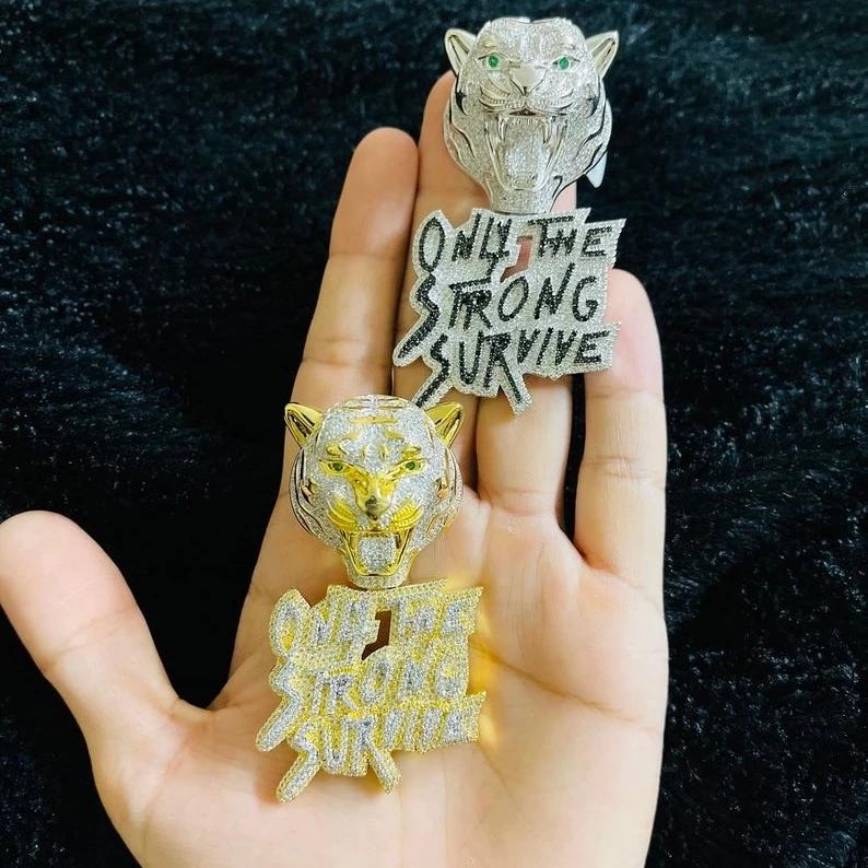 Chains High Quality Iced Out Cool Animal Leopard Jaguar Pendant Necklaces With Bling 5A Cubic Zircon Cz Rope Chain For Men JewelryChains
Chains High Quality Iced Out Cool Animal Leopard Jaguar Pendant Necklaces With Bling 5A Cubic Zircon Cz Rope Chain For Men JewelryChains