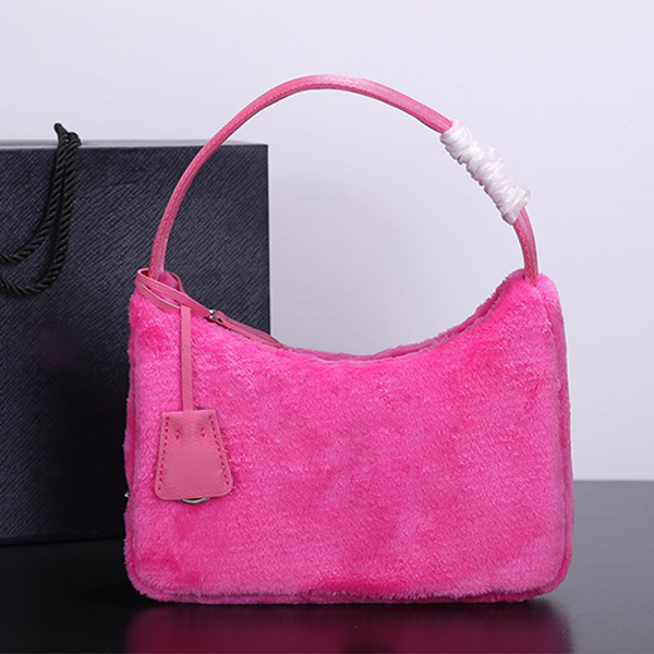 Top quality p hobos Handbag Tote Bag Single Shoulder Messenger lamb Plush hobo underarm bag Designer letter half moon bags, Customize
Top quality p hobos Handbag Tote Bag Single Shoulder Messenger lamb Plush hobo underarm bag Designer letter half moon bags, Customize